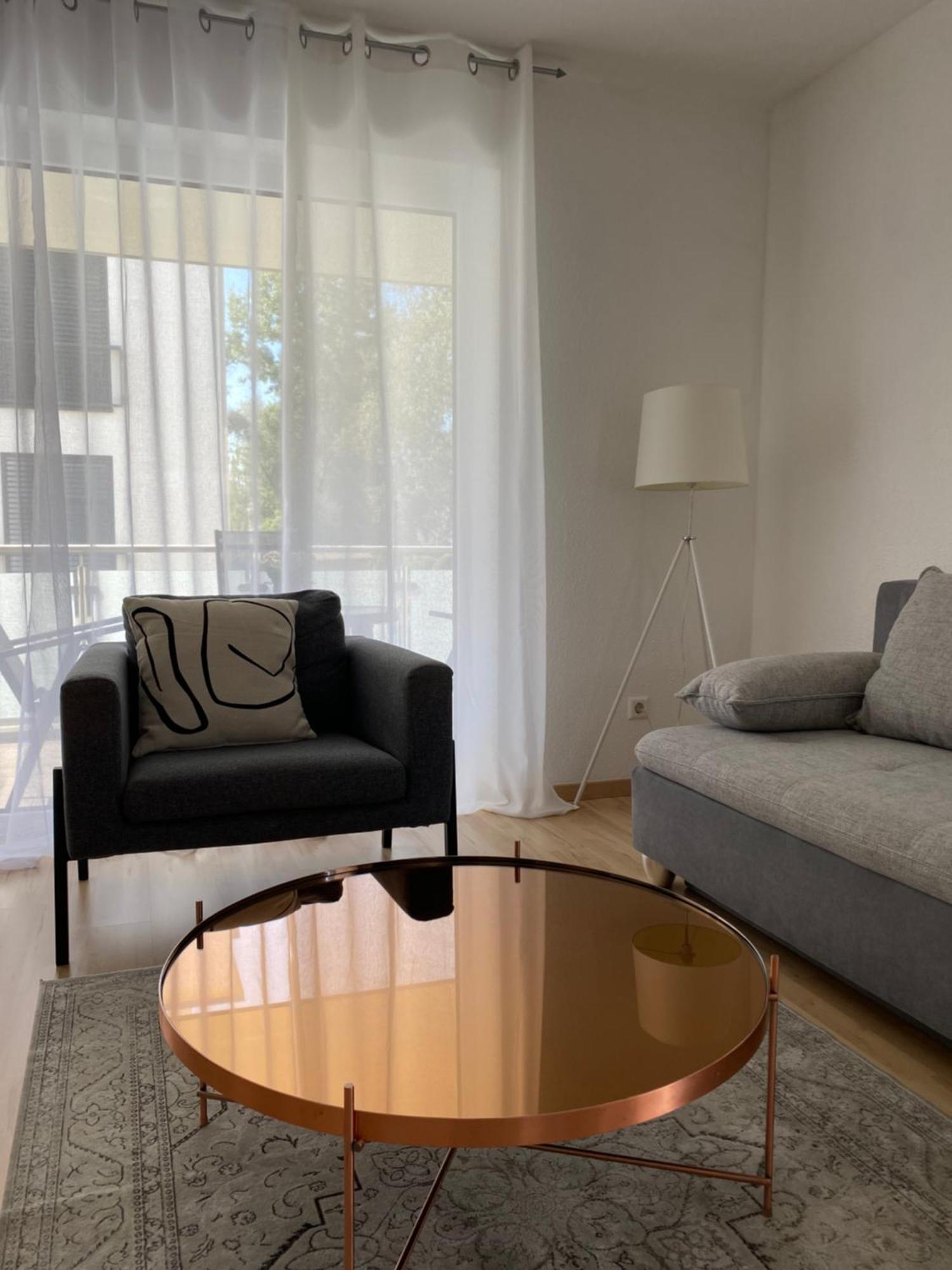 Gemuetliches City Apartment Friedrichshafen Ngoại thất bức ảnh