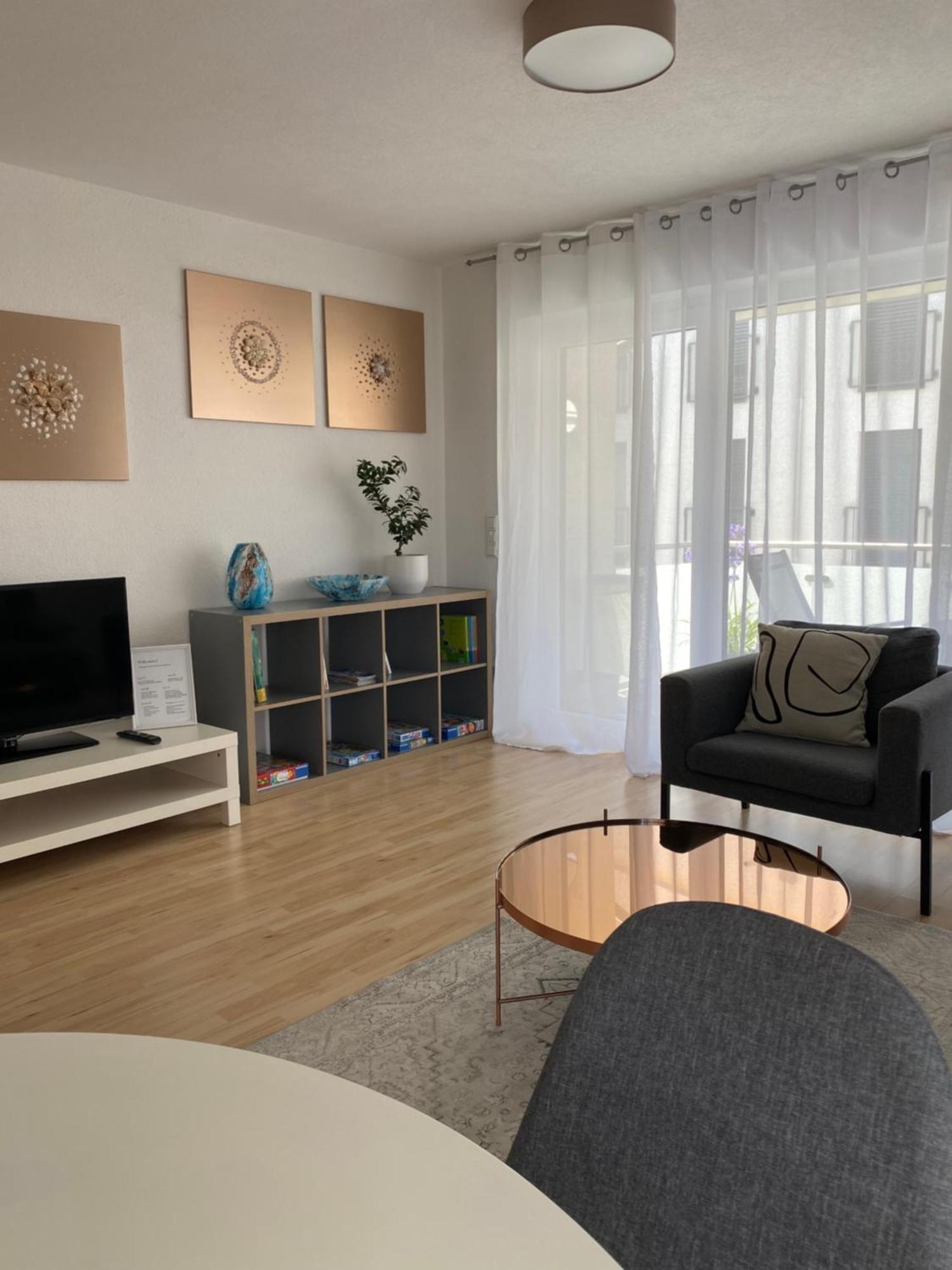 Gemuetliches City Apartment Friedrichshafen Ngoại thất bức ảnh